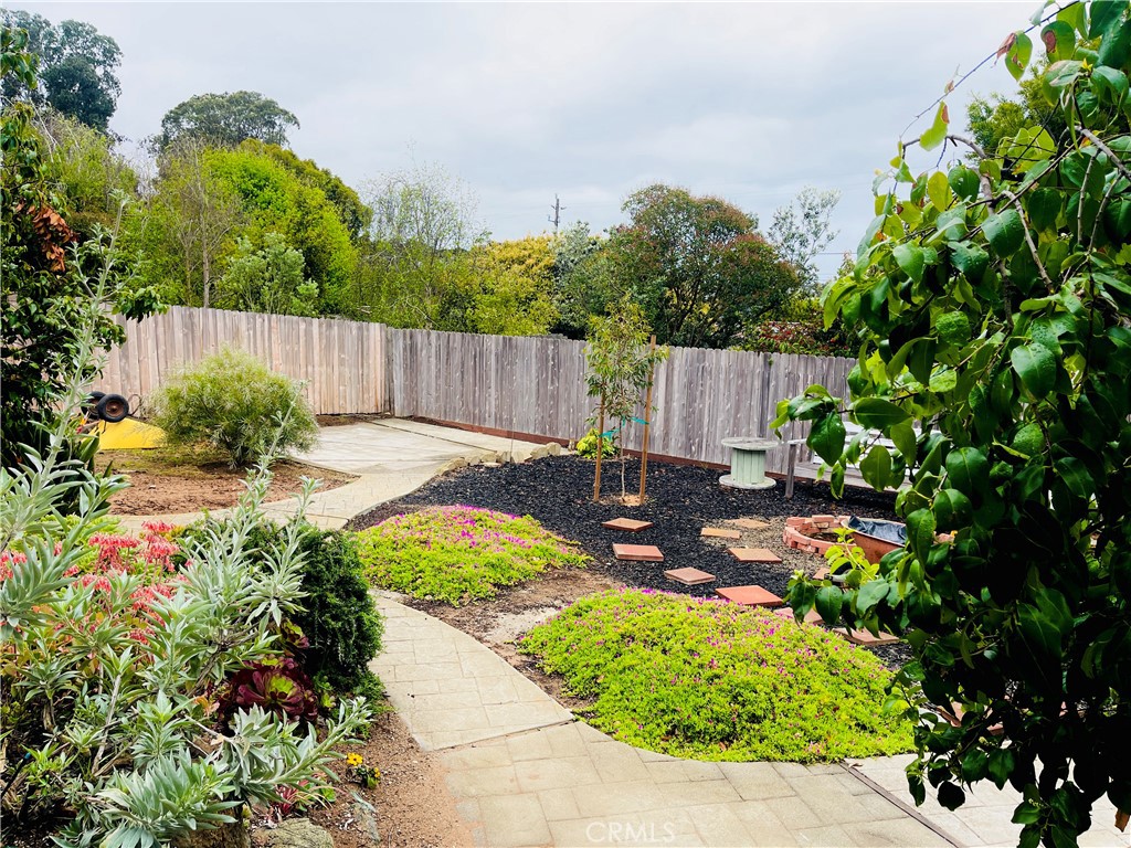 720 Cabrillo Place, Unit B Morro Bay, CA 93442 - Photo 15 of 18