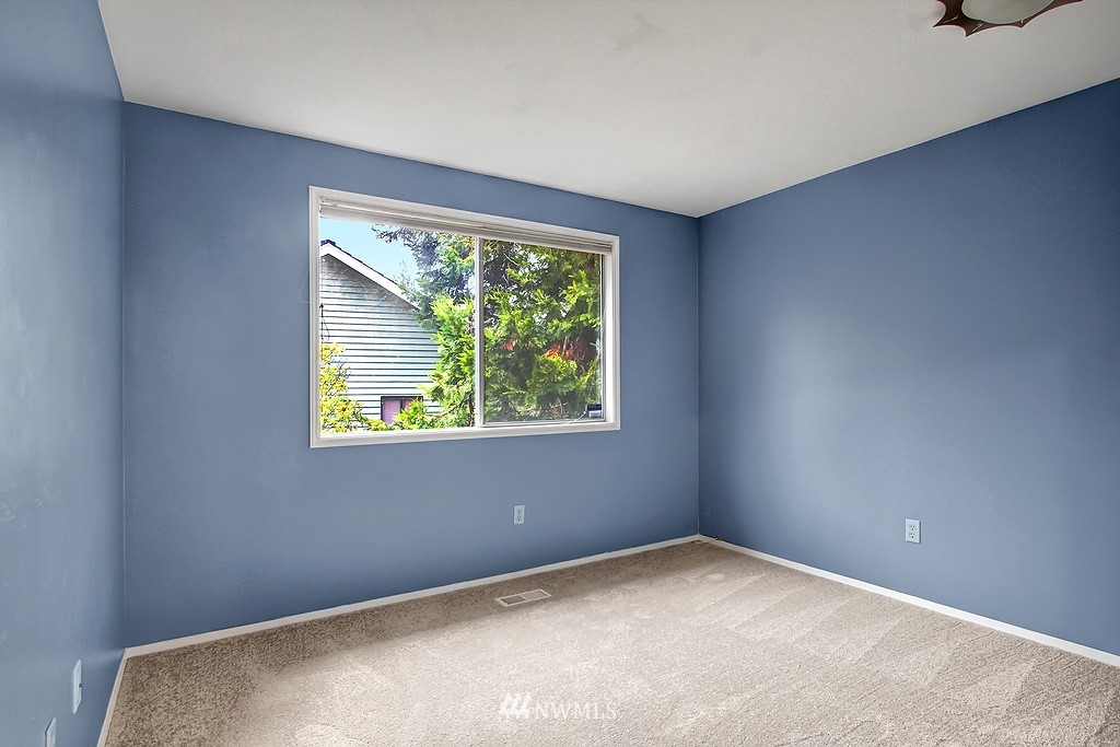 13539 Southeast 189th Place Renton, WA 98058 - Photo 13 of 21 Gallery Image 13