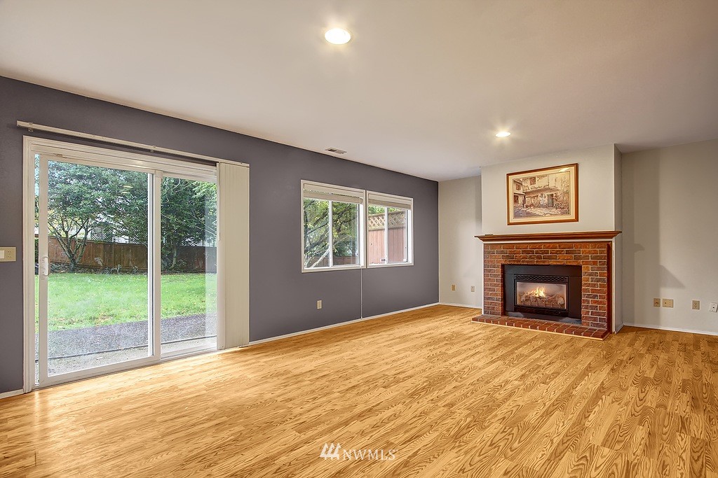 13539 Southeast 189th Place Renton, WA 98058 - Photo 10 of 21 Gallery Image 10