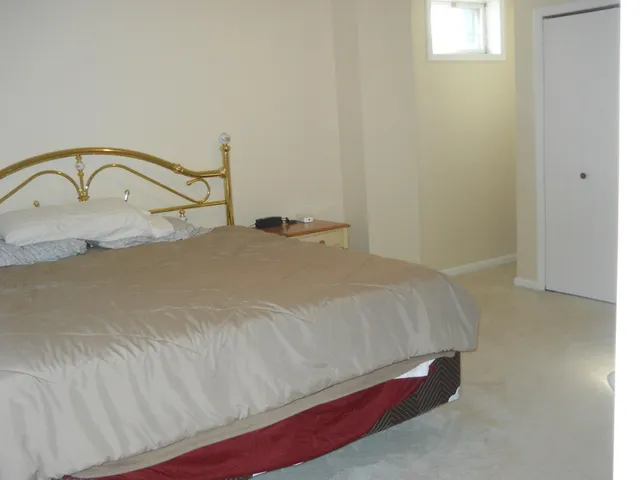 $930,000 | 2910 Country Club Drive East, Rochester, IN 46975