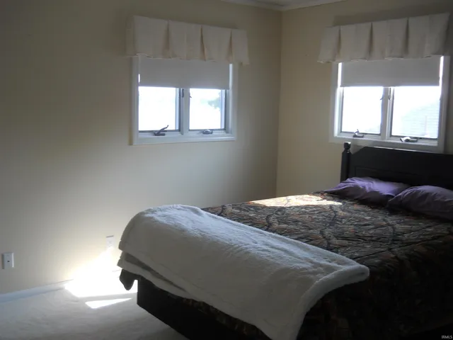 $930,000 | 2910 Country Club Drive East, Rochester, IN 46975