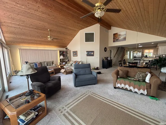 $930,000 | 2910 Country Club Drive East, Rochester, IN 46975