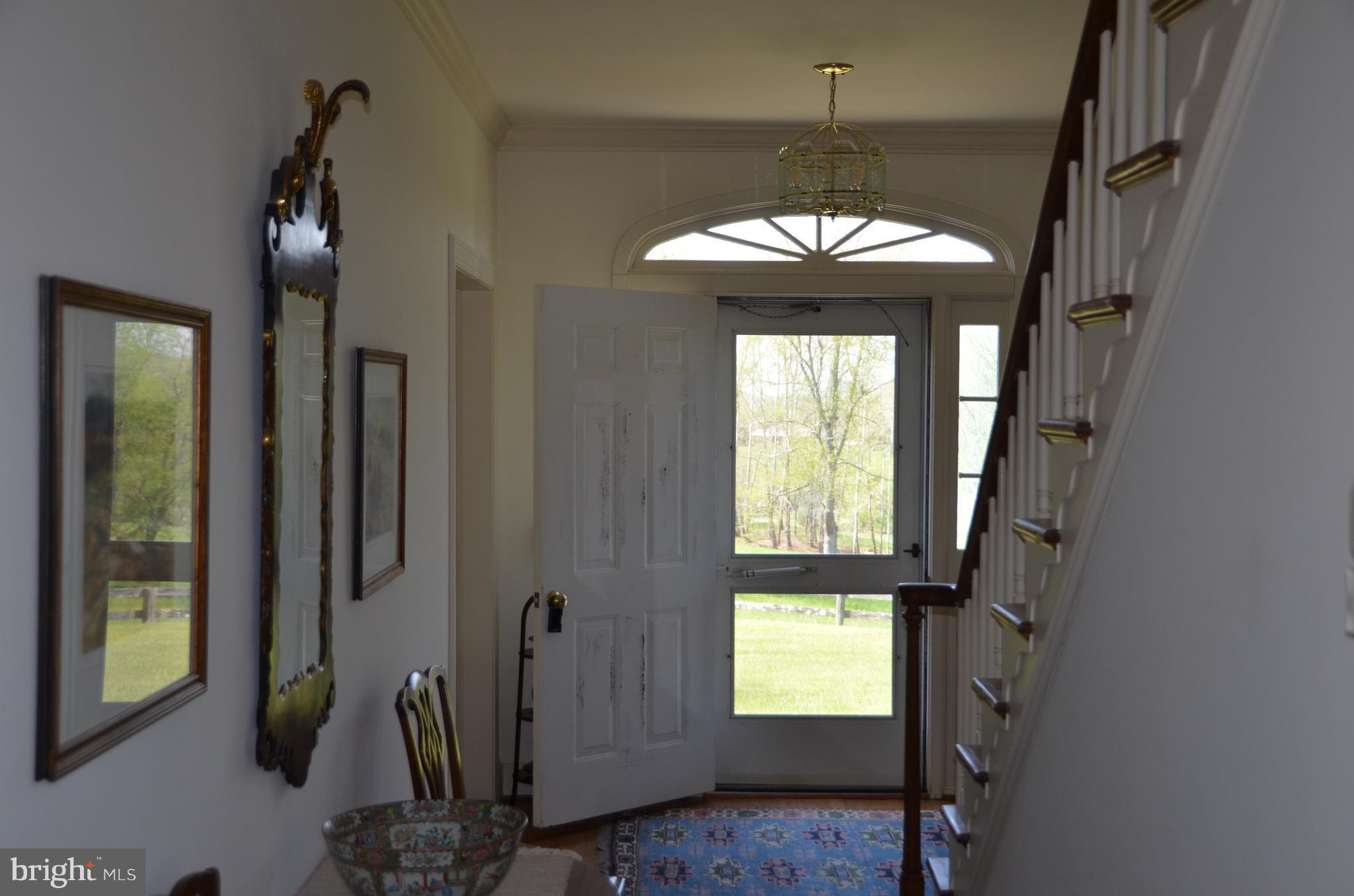 6011 Keyser Road Hume, VA 22639 - Photo 2 of 13 Interior (General)