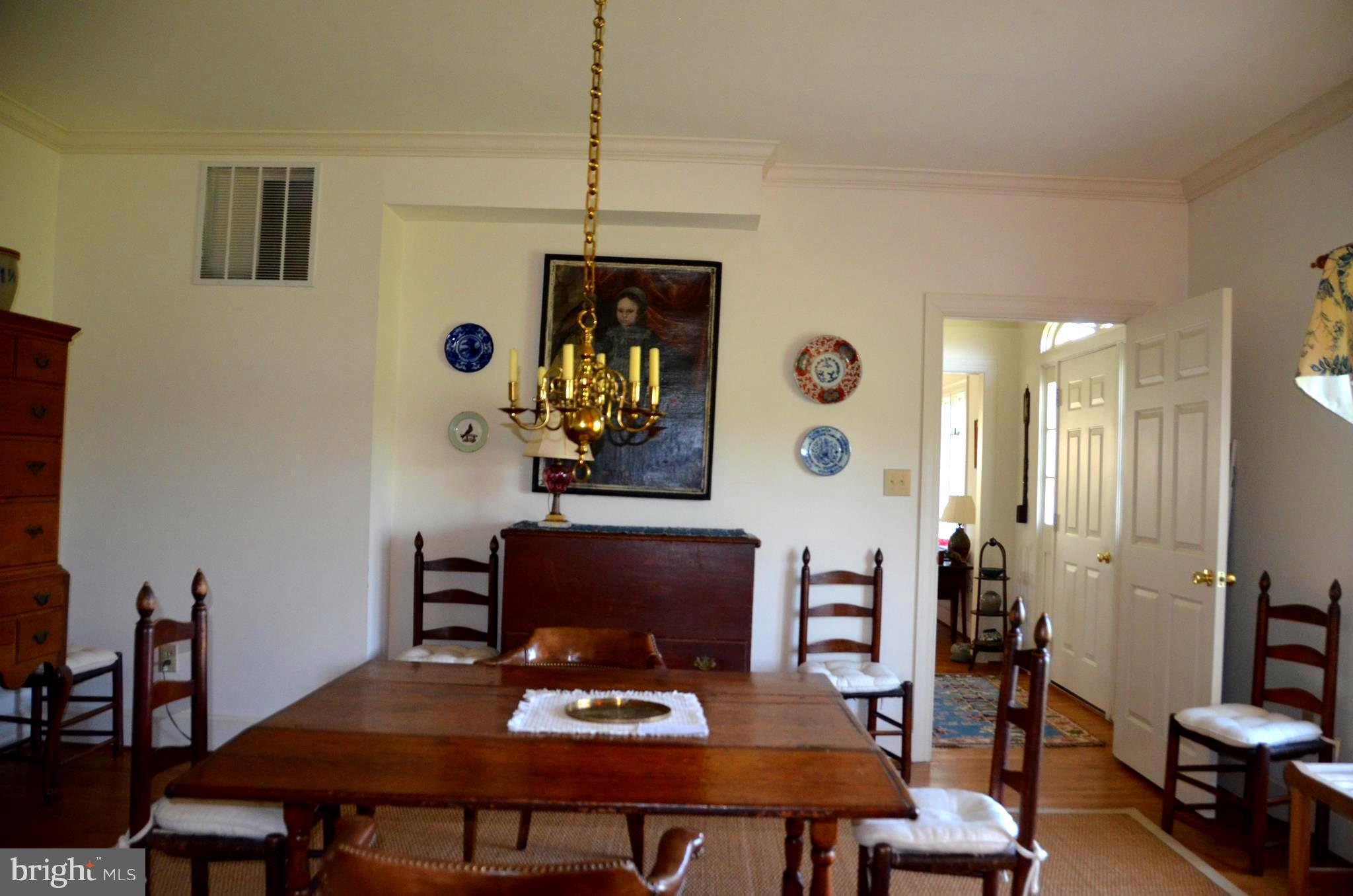 6011 Keyser Road Hume, VA 22639 - Photo 5 of 13 Dining Room
