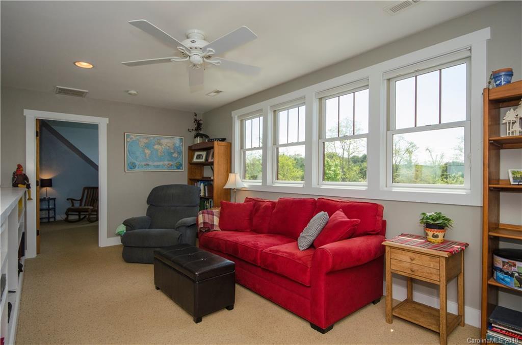 313 Laurel Branch Road Marshall, NC 28753 - Photo 14 of 36 Gallery Image 14