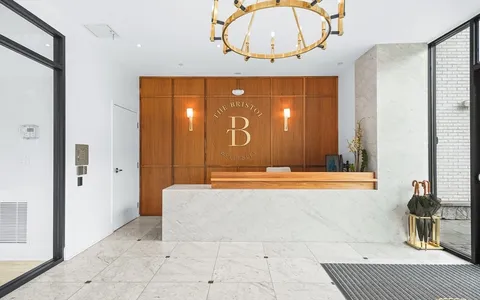 $2,600,000 | 148 Weston Road, Unit 304, Wellesley, MA 02482