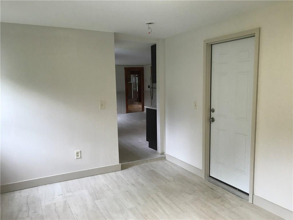 67 Leeman Hill Road New Harbor, ME 04554 - Photo 7 of 17 Mudroom to the kitchen.