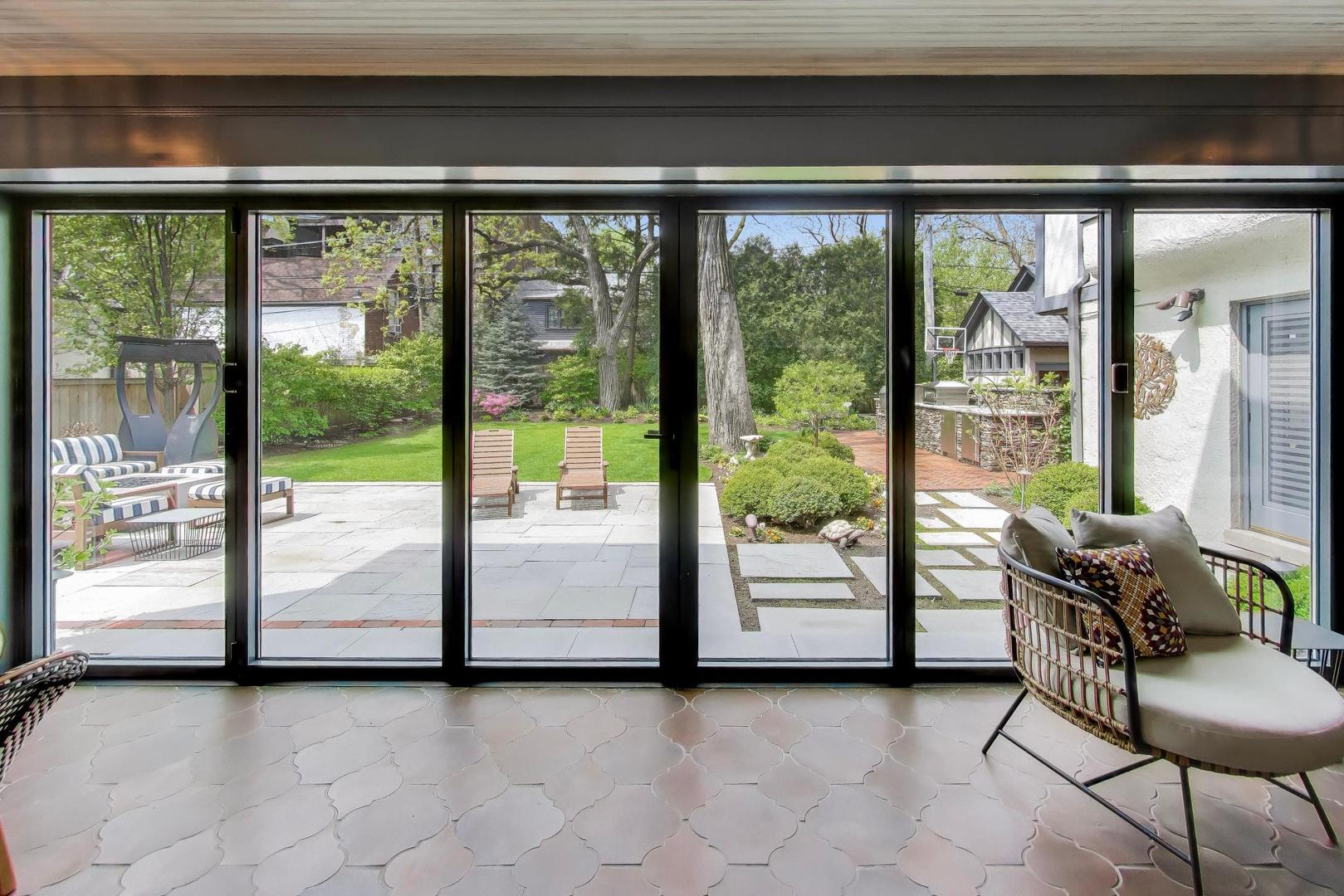 1218 Sheridan Road Evanston, IL 60202 - Photo 27 of 64