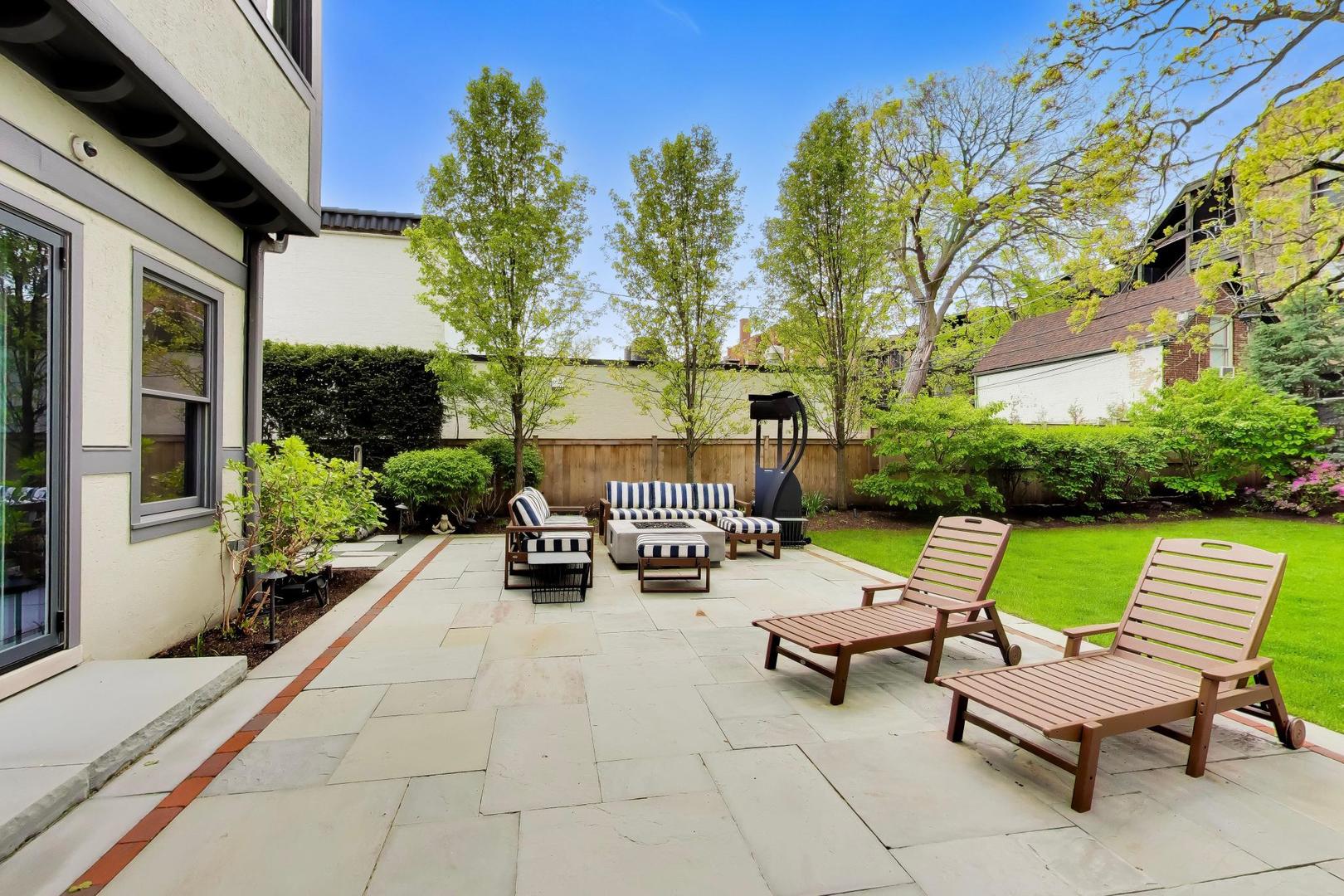 1218 Sheridan Road Evanston, IL 60202 - Photo 58 of 64