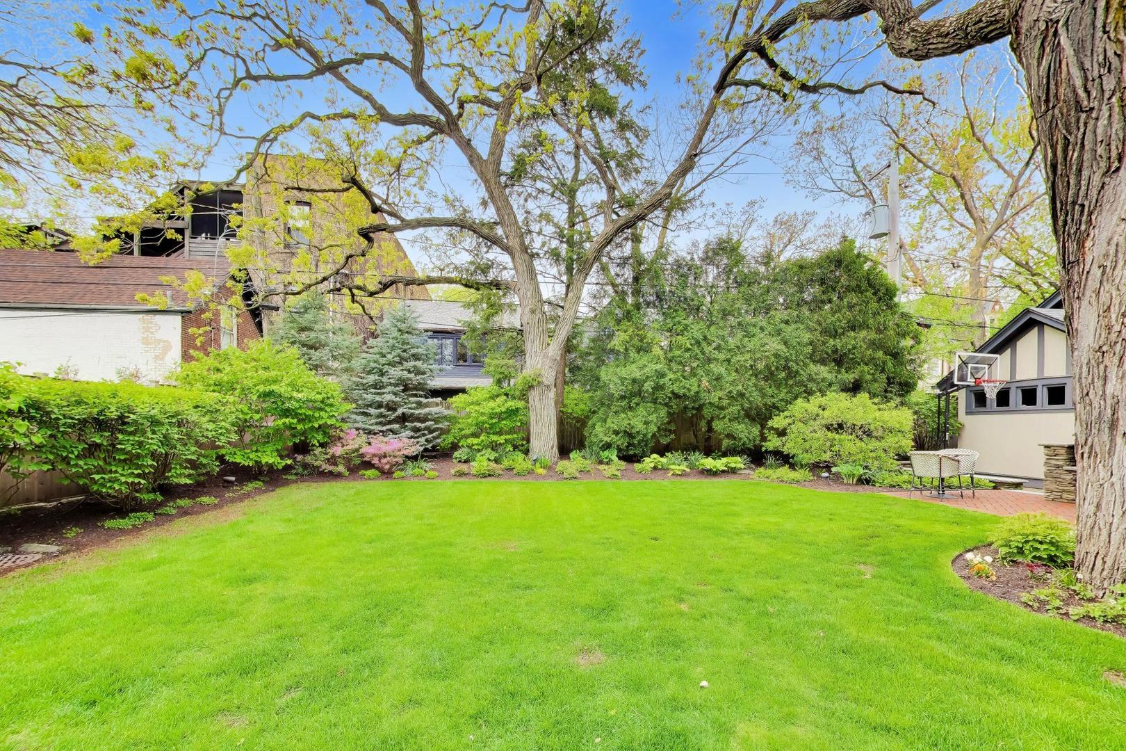 1218 Sheridan Road Evanston, IL 60202 - Photo 63 of 64