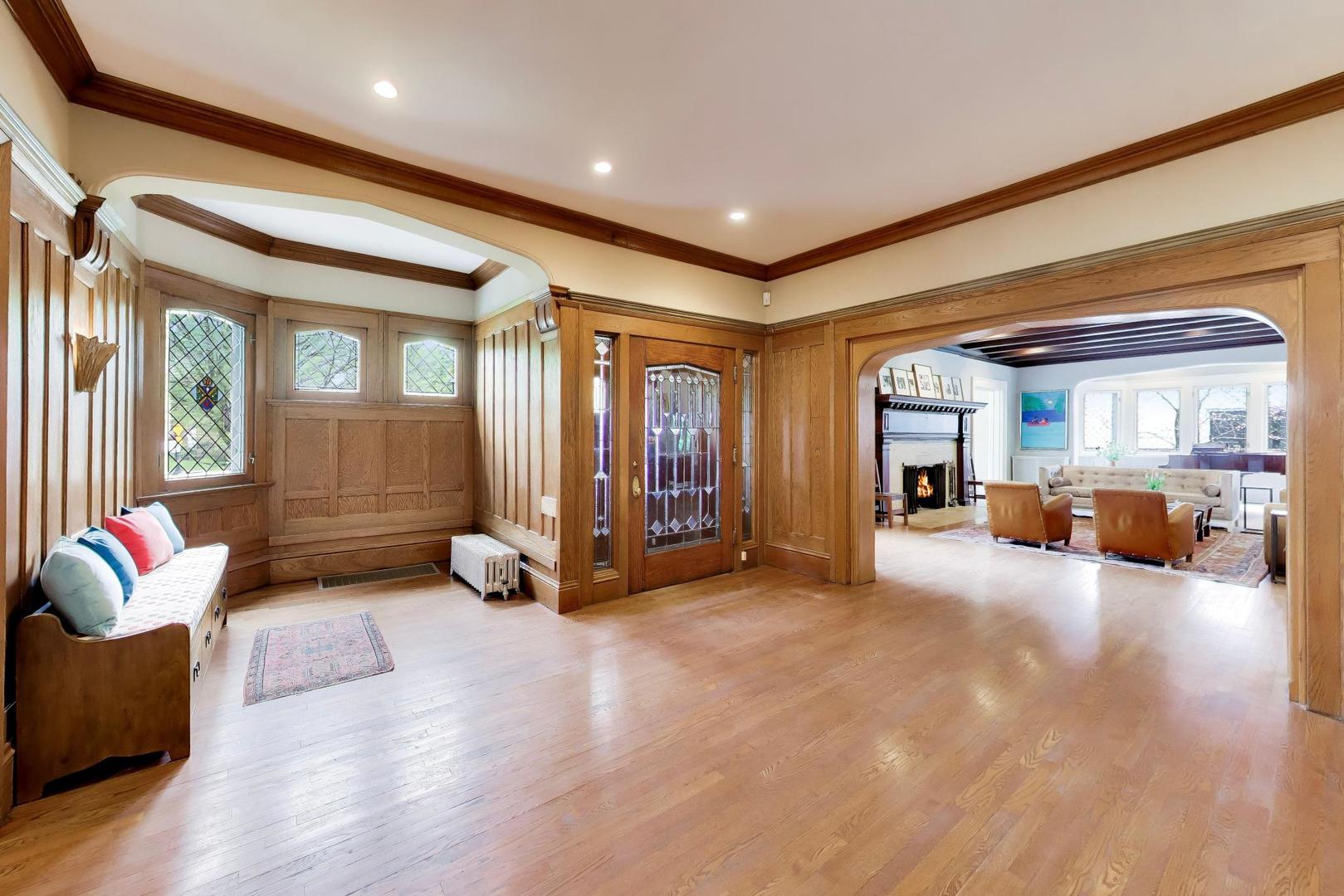 1218 Sheridan Road Evanston, IL 60202 - Photo 7 of 64