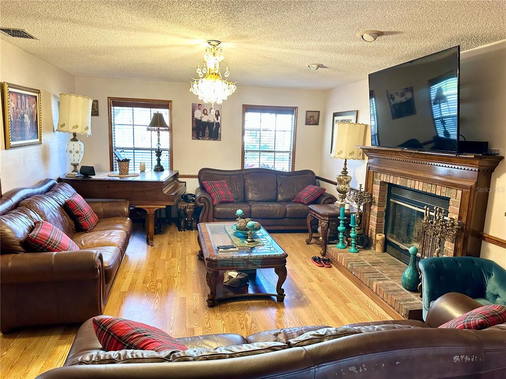 8834 Whispering Oaks Trail New Port Richey, FL 34654 - Photo 13 of 37