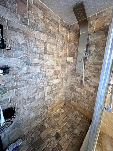 $2,900 | 8834 Whispering Oaks Trail, New Port Richey, FL 34654