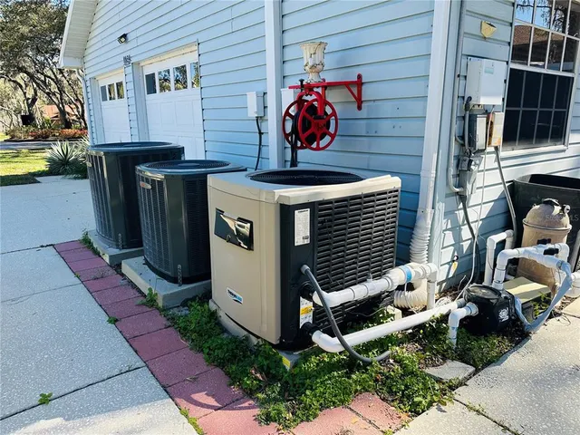 $2,900 | 8834 Whispering Oaks Trail, New Port Richey, FL 34654