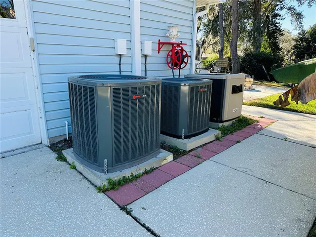 $2,900 | 8834 Whispering Oaks Trail, New Port Richey, FL 34654