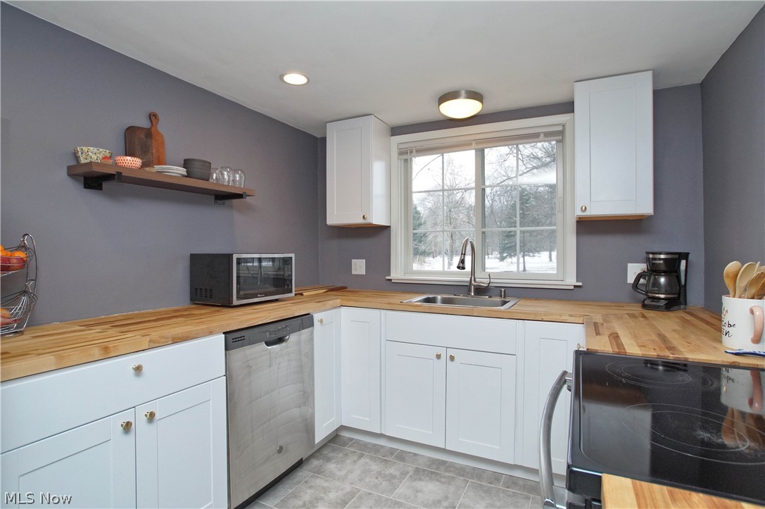 4450 Lander Road Chagrin Falls, OH 44022 - Photo 10 of 32 Gallery Image 10
