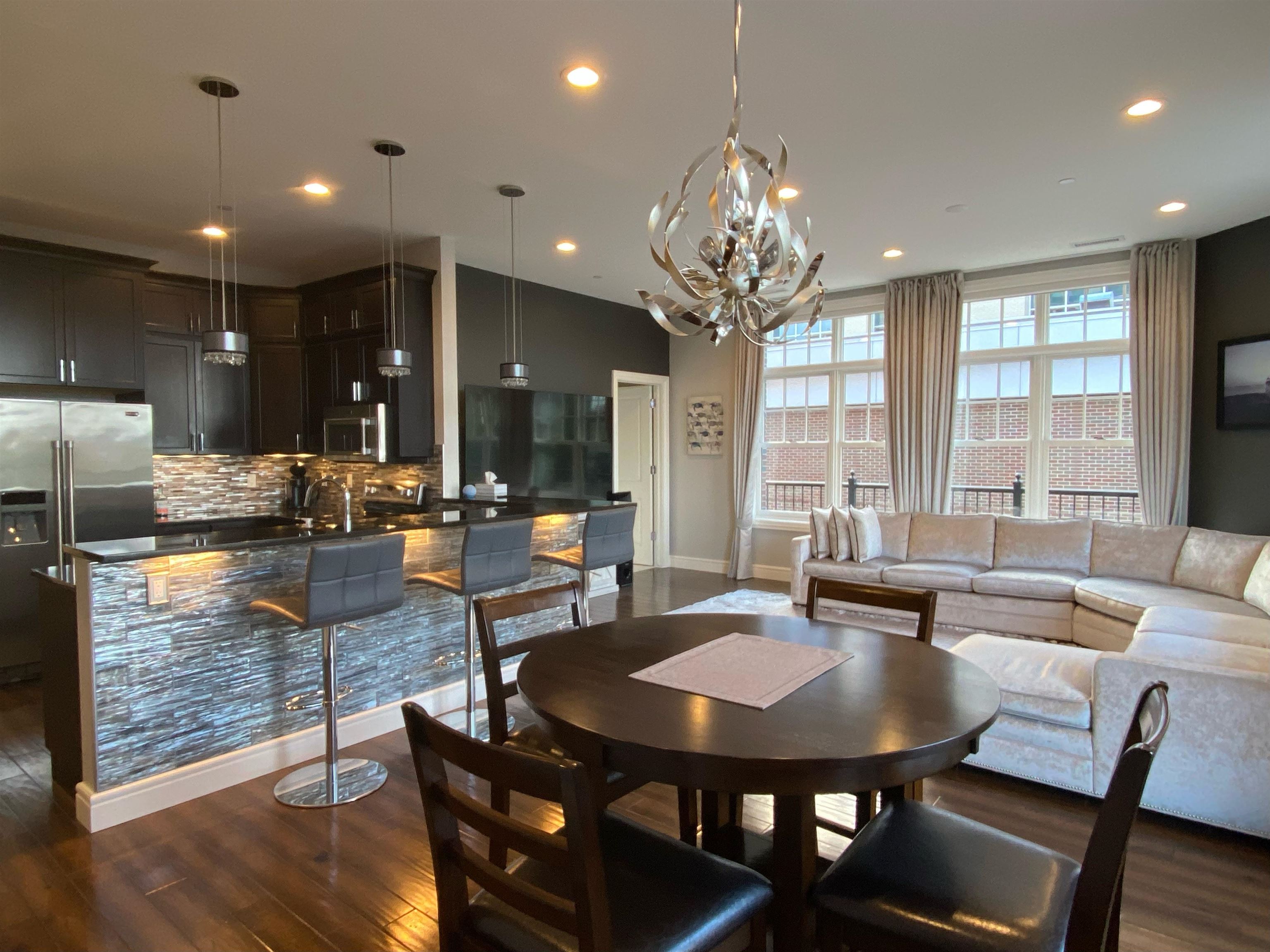 9 East Main Street, Unit 208 Bay City, MI 48708 - Photo 11 of 32 Gallery Image 11