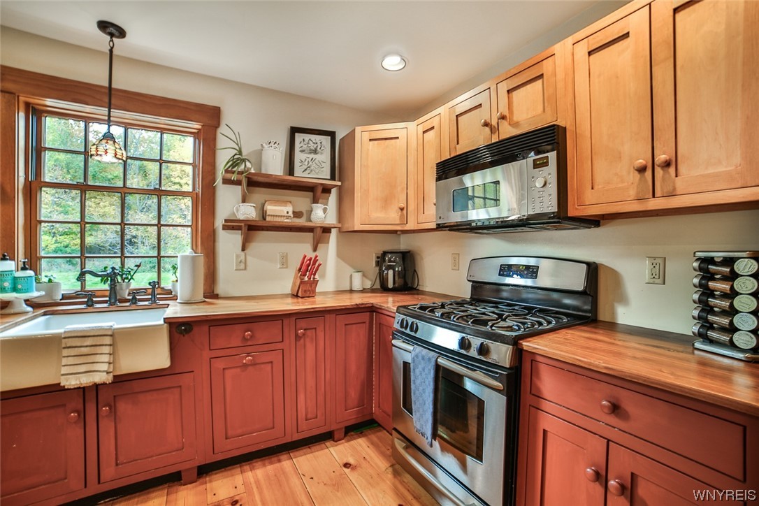 10858 Keller Road Clarence, NY 14031 - Photo 12 of 48