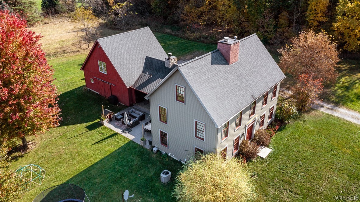 10858 Keller Road Clarence, NY 14031 - Photo 4 of 48