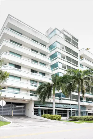 $4,300 | 1025 92nd Street, Unit 803, Bay Harbor Islands, FL 33154