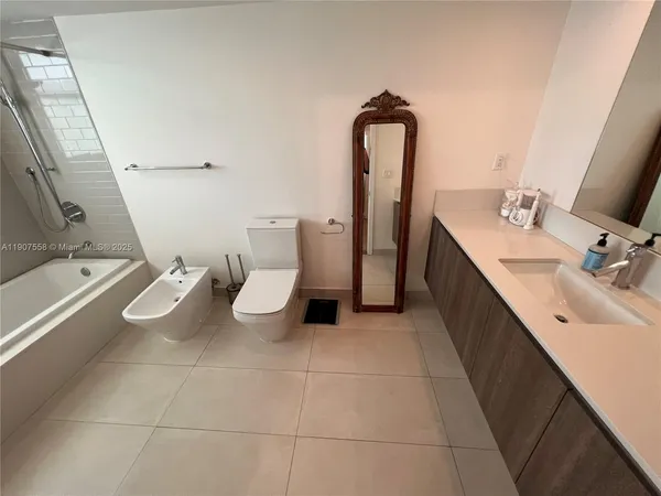 $4,300 | 1025 92nd Street, Unit 803, Bay Harbor Islands, FL 33154