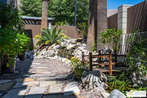 $599,000 | 588 East San Lorenzo Road, Unit 104, Palm Springs, CA 92264