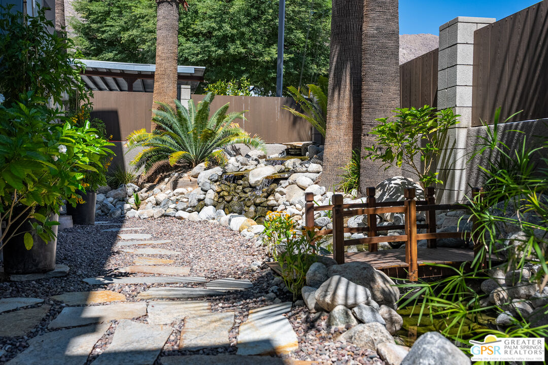 588 East San Lorenzo Road, Unit 104 Palm Springs, CA 92264 - Photo 27 of 66