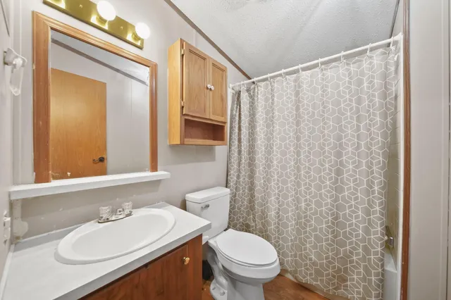 $45,000 | 301 Ohio River Drive, Unit LOT 52, Adrian, MI 49221