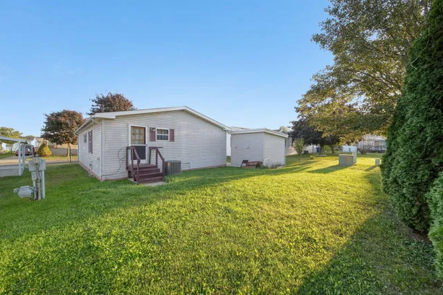 $45,000 | 301 Ohio River Drive, Unit LOT 52, Adrian, MI 49221