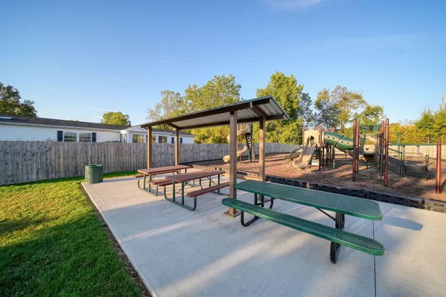 $45,000 | 301 Ohio River Drive, Unit LOT 52, Adrian, MI 49221