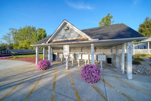 $45,000 | 301 Ohio River Drive, Unit LOT 52, Adrian, MI 49221