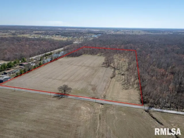 $275,000 | 1234 Khoury League Road, Marion, IL 62959
