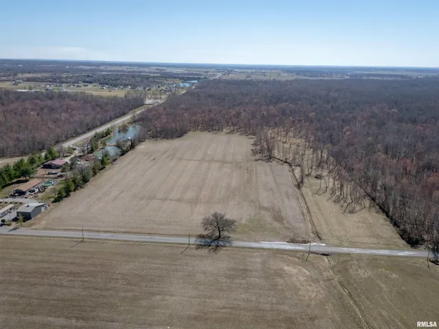 $275,000 | 1234 Khoury League Road, Marion, IL 62959