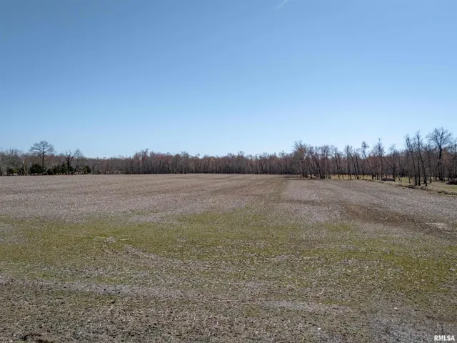 $275,000 | 1234 Khoury League Road, Marion, IL 62959