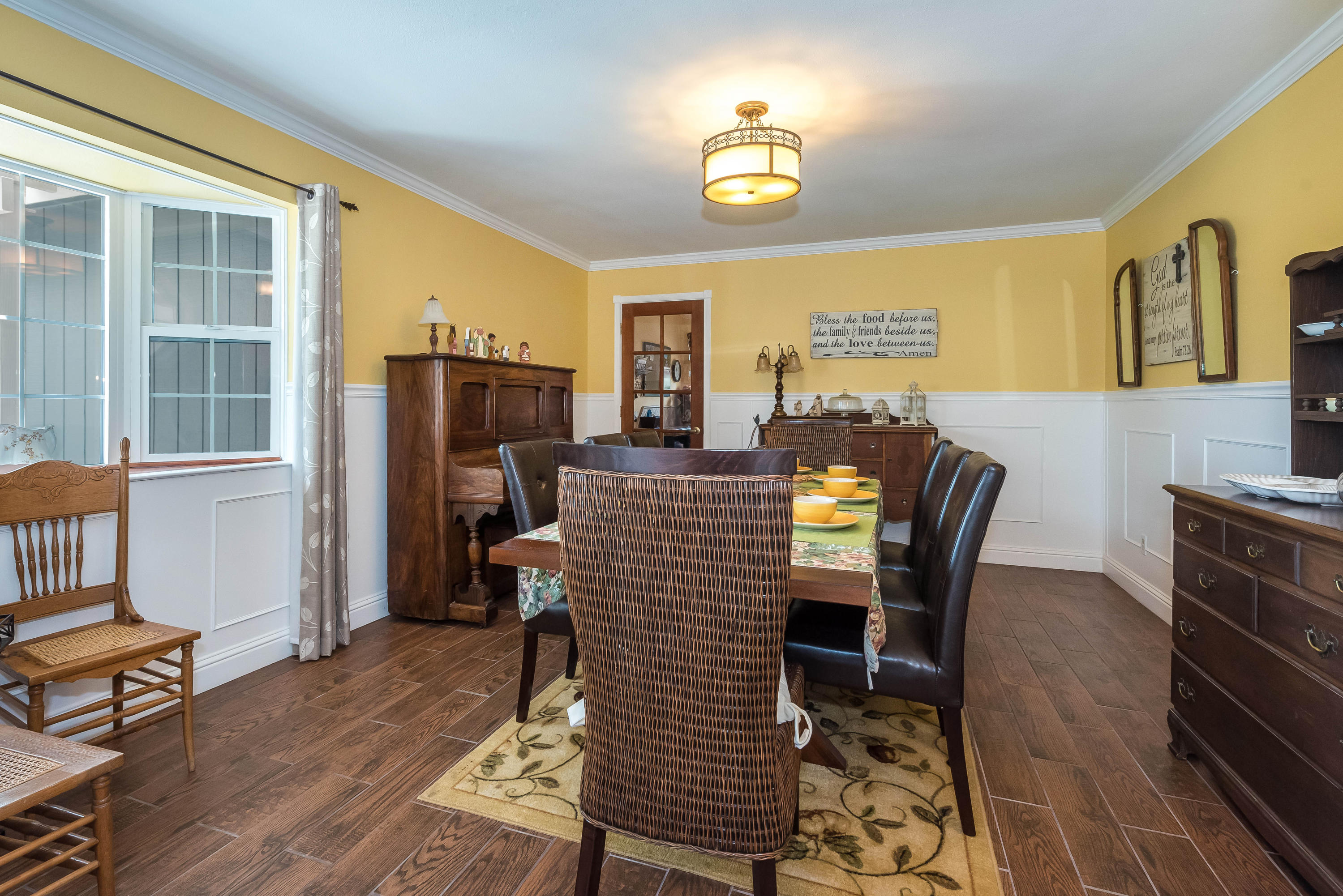 205 Bell Avenue Lompoc, CA 93436 - Photo 2 of 20 Formal Dining Room