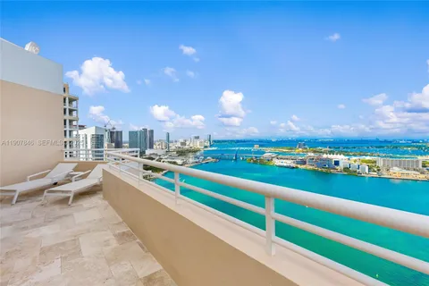 $4,995,000 | 808 Brickell Key Drive, Unit 3901, Miami, FL 33131