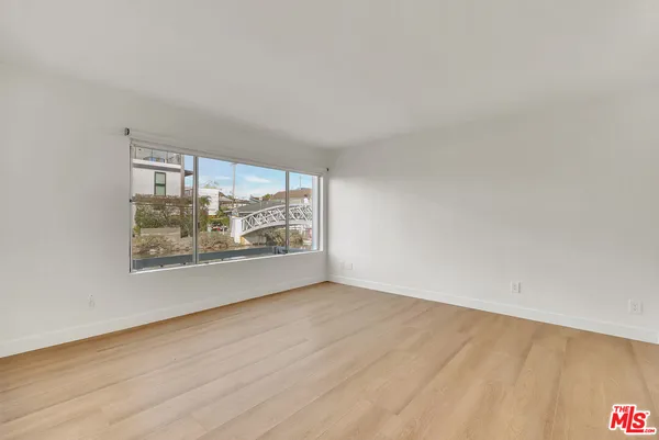$5,800 | 2300 Grand Canal, Venice, CA 90291