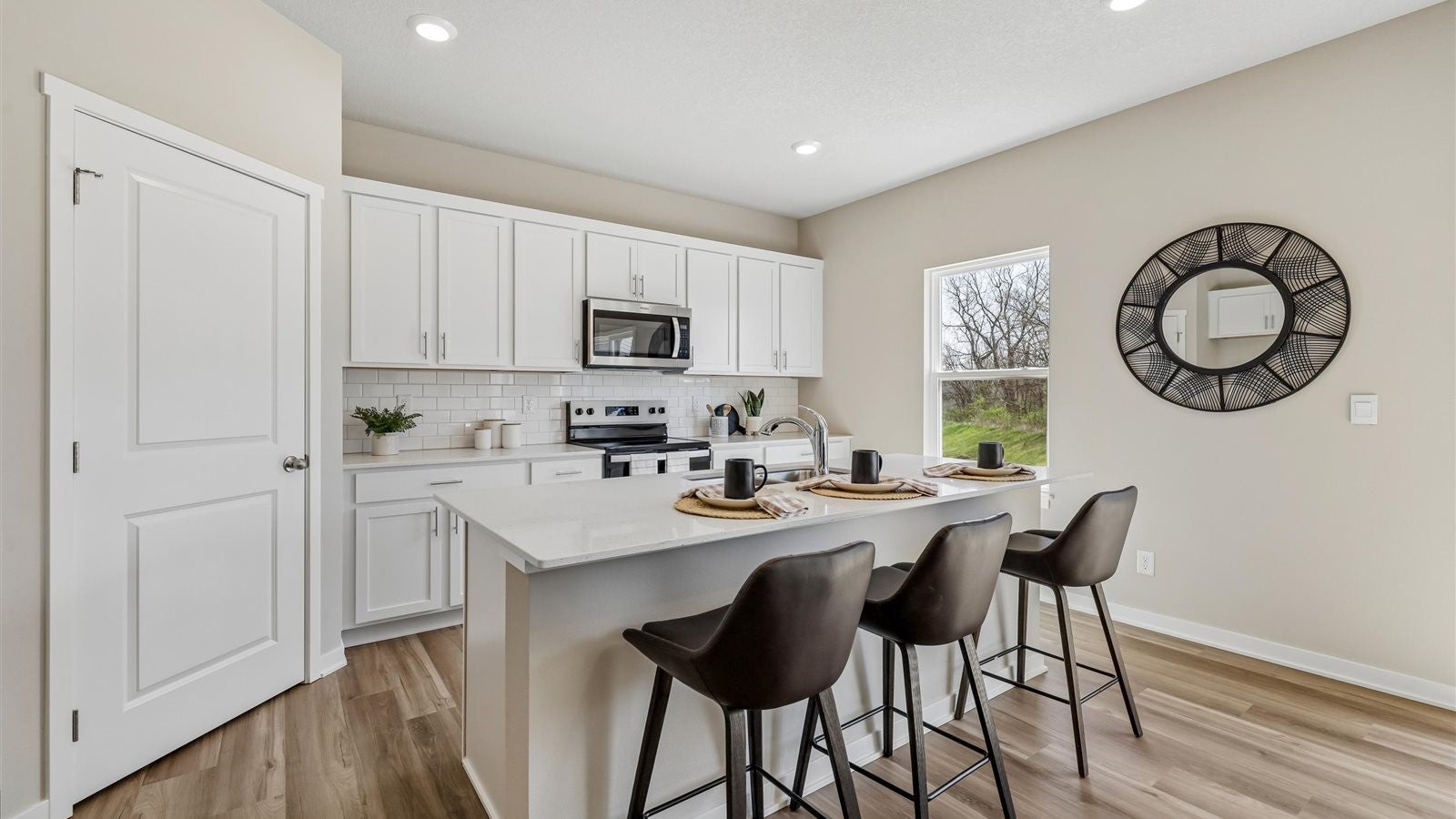 3329 Artesian Road Marion, IA 52302 - Photo 8 of 29 Gallery Image 8