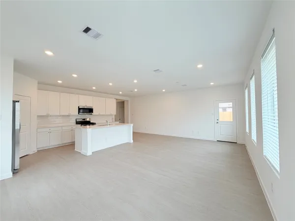 $2,300 | 9311 Golden Dorado Lane, Baytown, TX 77521