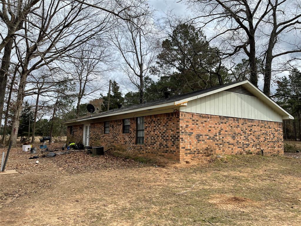 270 Layfield Road Coushatta, LA 71019 - Photo 3 of 22 a view of backyard of house