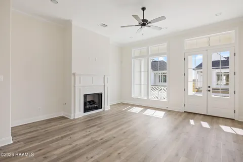 $300,000 | 240 Jagged Grove Lane, Youngsville, LA 70592