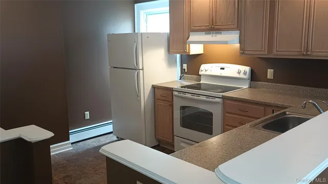 $1,650 | 70 Academy Avenue, Middletown, NY 10940