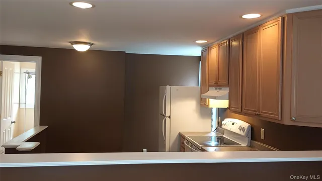 $1,650 | 70 Academy Avenue, Middletown, NY 10940