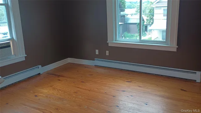 $1,650 | 70 Academy Avenue, Middletown, NY 10940