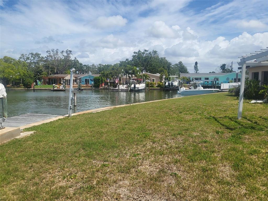 3995 South Circle Largo, FL 33774 - Photo 11 of 23