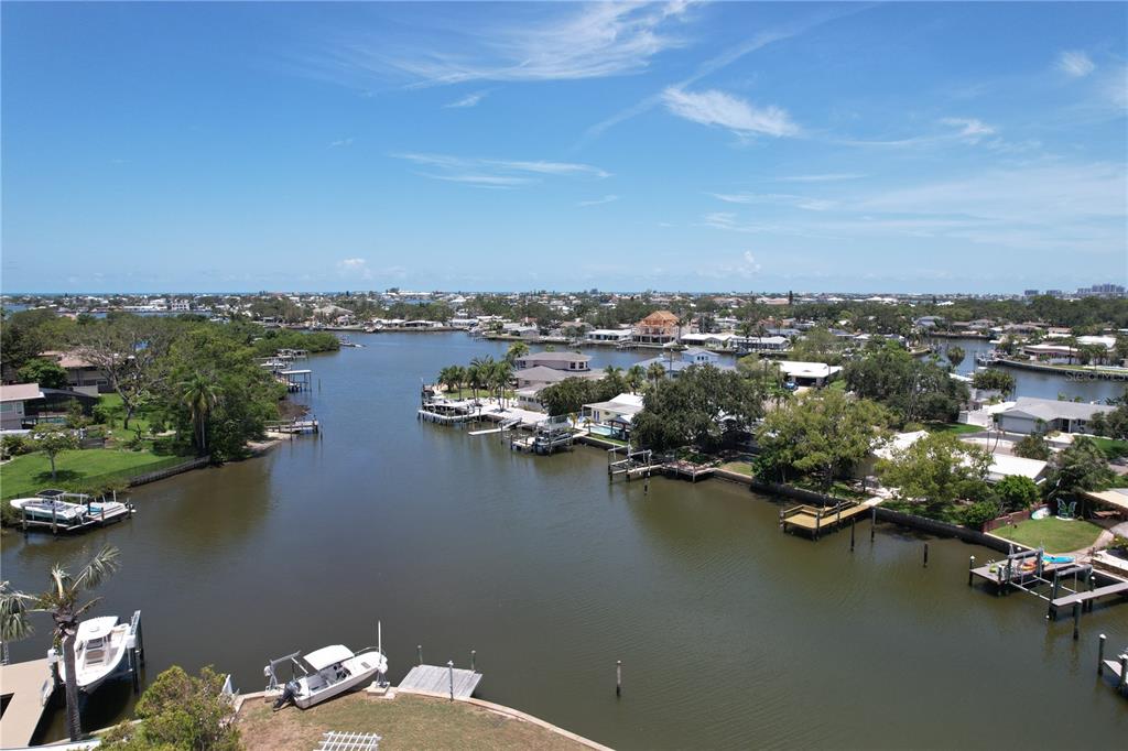 3995 South Circle Largo, FL 33774 - Photo 5 of 23