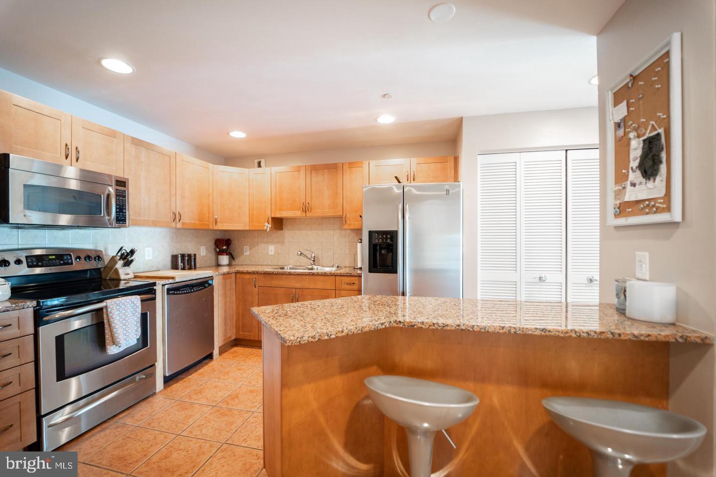 901 North Penn Street, Unit R301 Philadelphia, PA 19123 - Photo 3 of 11 Gallery Image 3