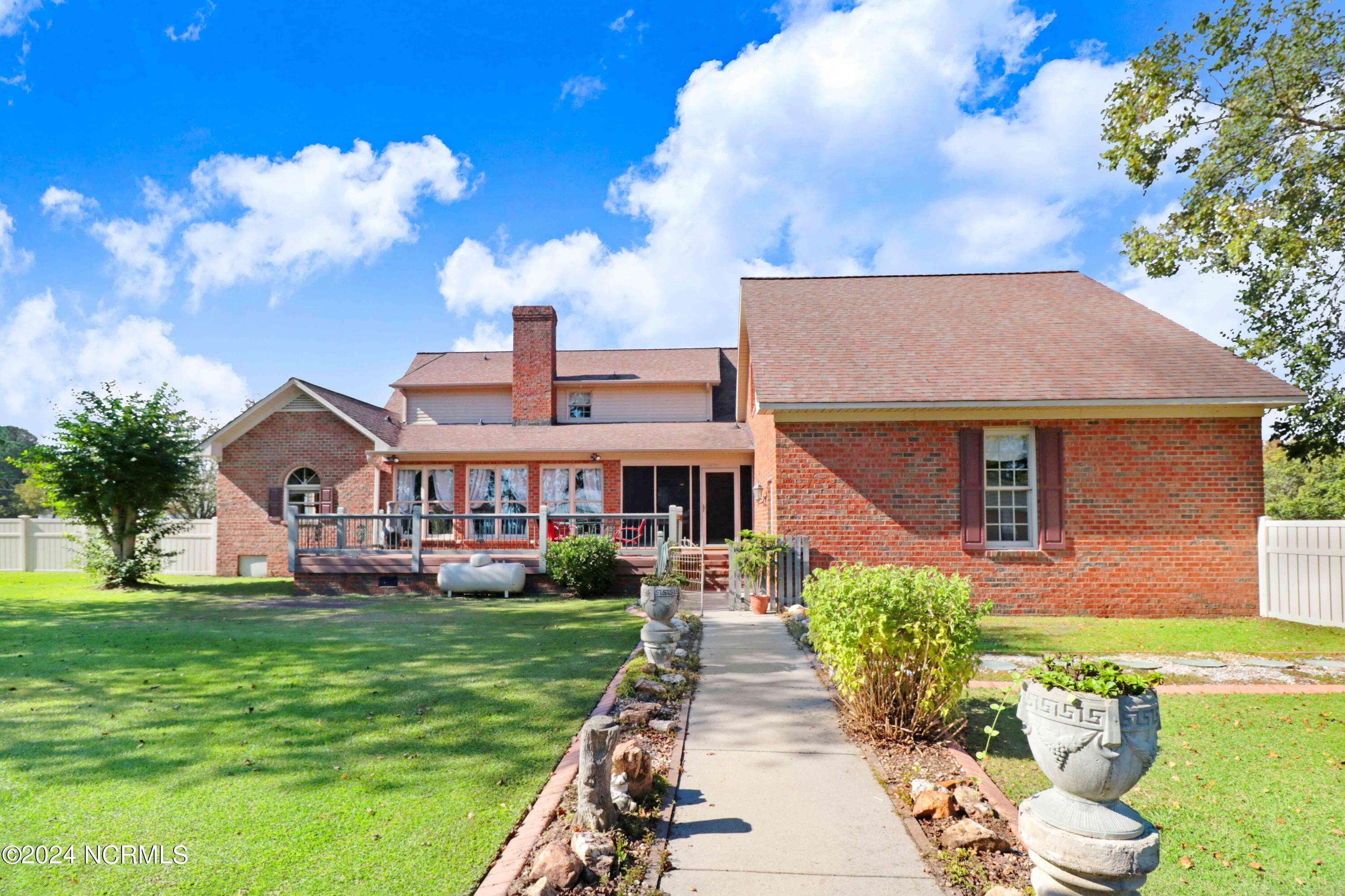 393 Joe Nunn Road Kinston, NC 28504 - Photo 12 of 52 393 Joe Nunn Rd-6