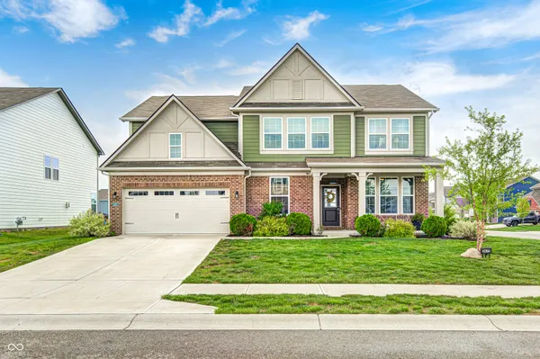 $399,900 | 2475 South Copperstone Drive, New Palestine, IN 46163