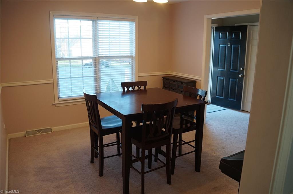 1814 Spring Path Trail Clemmons, NC 27012 - Photo 4 of 15 Gallery Image 4